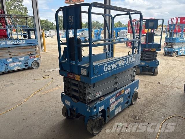 Genie GS1930 Scissor lifts