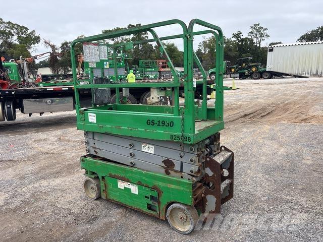 Genie GS1930 Scissor lifts