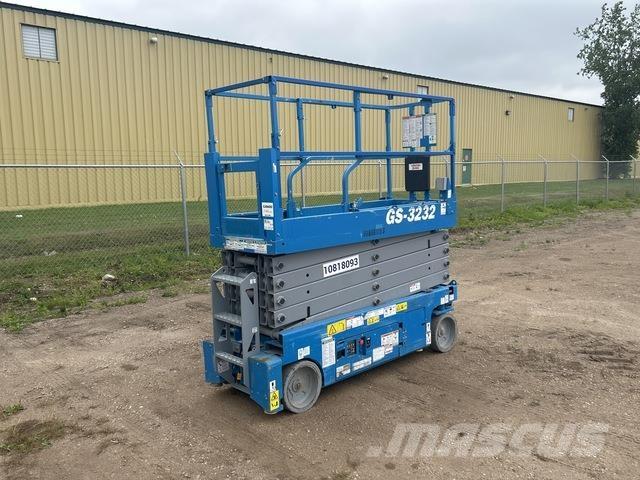 Genie GS3232 Scissor lifts