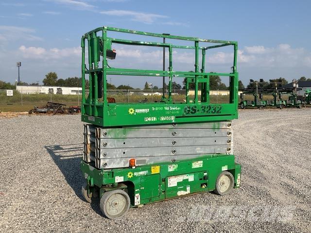 Genie GS3232 Scissor lifts