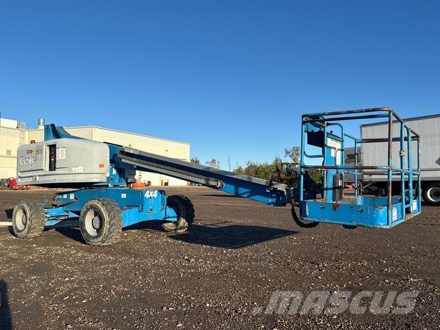 Genie S-40 Telescopic boom lifts