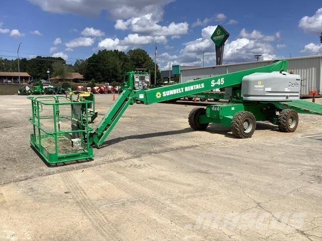 Genie S-45 Telescopic boom lifts