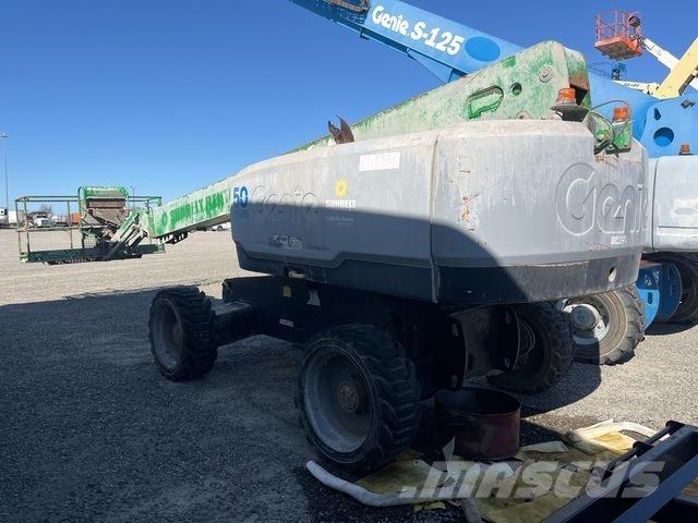 Genie S-65 Telescopic boom lifts
