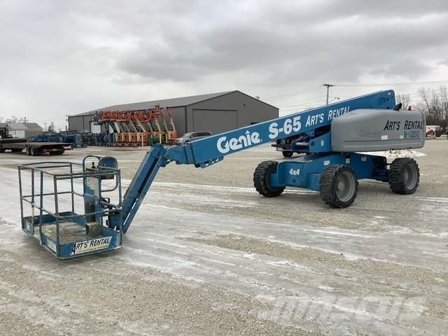 Genie S-65 Telescopic boom lifts