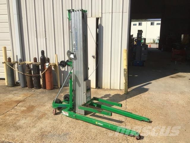 Genie SLC-24 Winches, hoists and material lifts