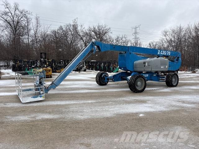 Genie Z-135 Articulated boom lifts