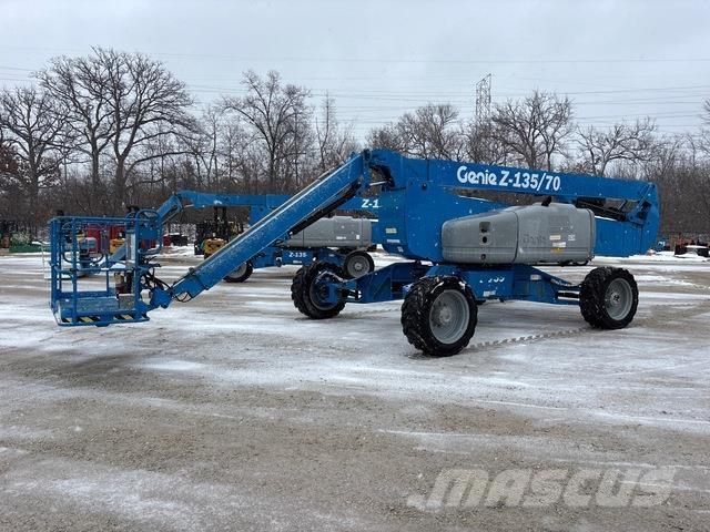 Genie Z-135/70 Articulated boom lifts