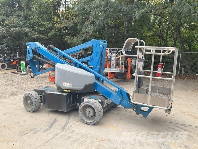 Genie Z-33/18 Articulated boom lifts