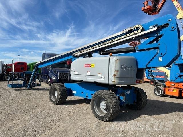 Genie Z-80/60 Articulated boom lifts