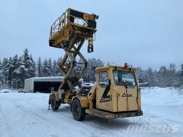  Giamec 211 Truck mounted aerial platforms