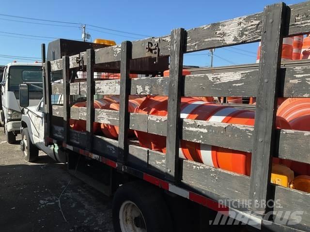 GMC 3500 Flatbed/Dropside trucks