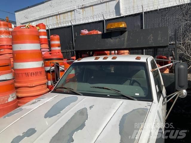 GMC 3500 Flatbed/Dropside trucks
