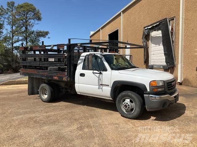 GMC 3500 Flatbed/Dropside trucks
