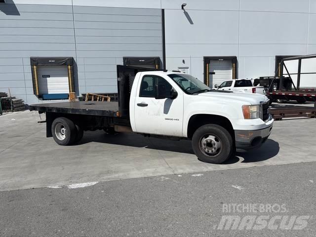 GMC 3500 Flatbed/Dropside trucks