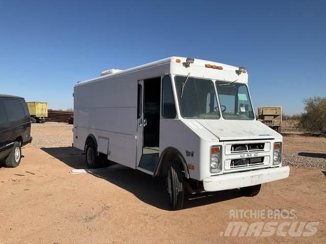 GMC P3500 Panel vans