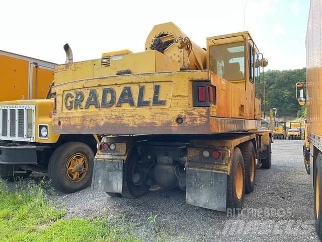 Gradall 4100 Wheeled excavators