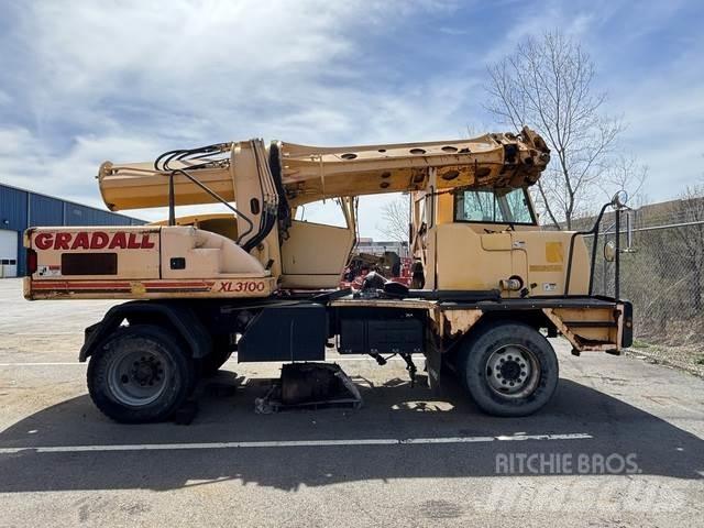 Gradall XL3100 Wheeled excavators