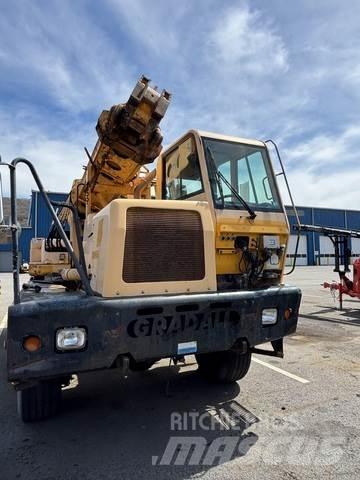 Gradall XL3100 Wheeled excavators