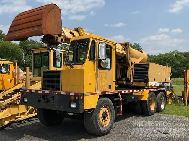 Gradall XL4100 Wheeled excavators