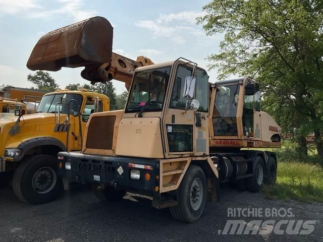 Gradall XL4100 Wheeled excavators