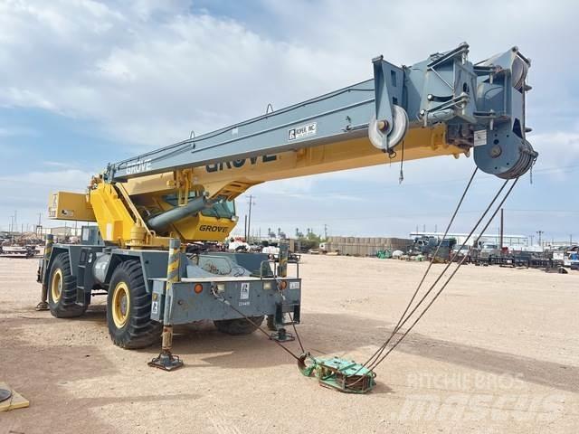 Grove RT530E Rough terrain cranes