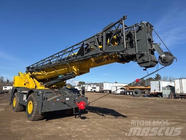 Grove RT890E Rough terrain cranes