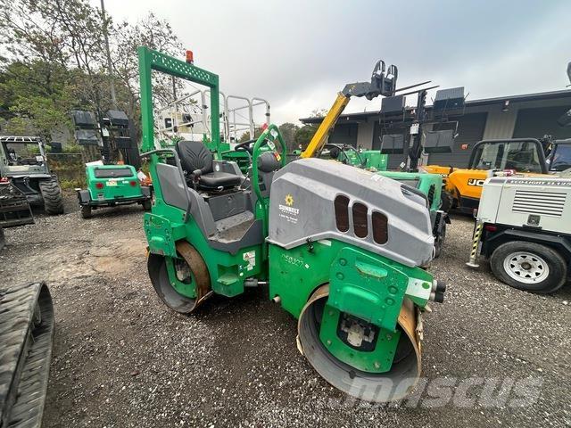 Hamm HD12VV Twin drum rollers