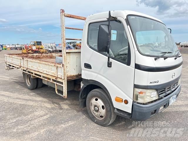 Hino Dutro Flatbed/Dropside trucks
