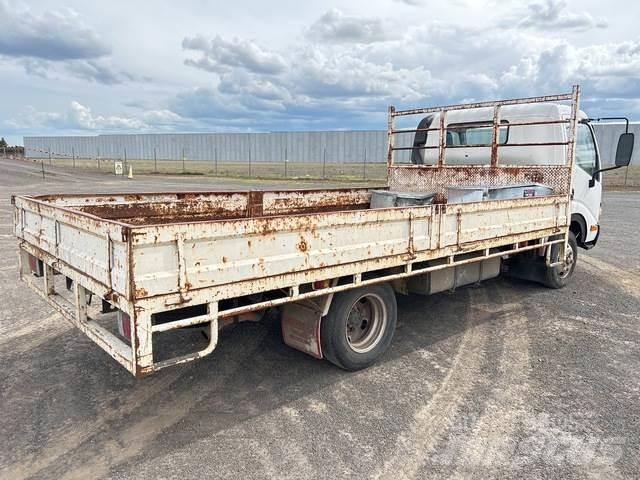 Hino Dutro Flatbed/Dropside trucks