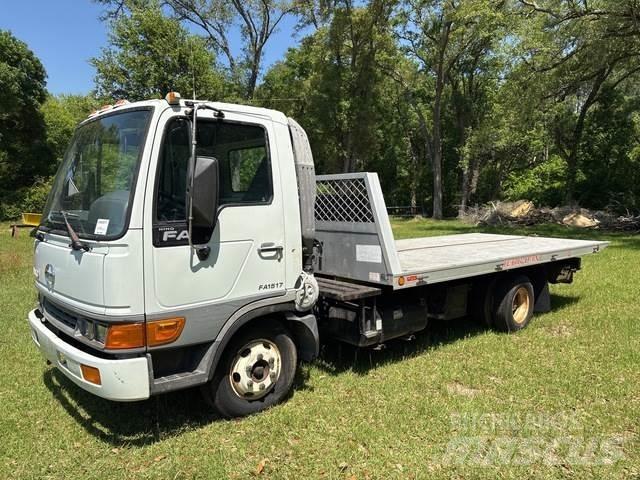 Hino FA1517 Recovery vehicles