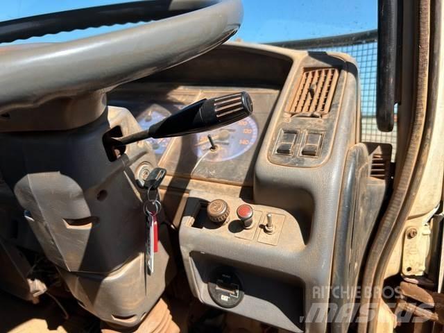 Hino GD1J Flatbed/Dropside trucks