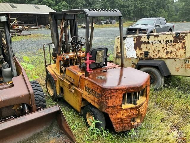 Hyster H68XL Rough terrain truck