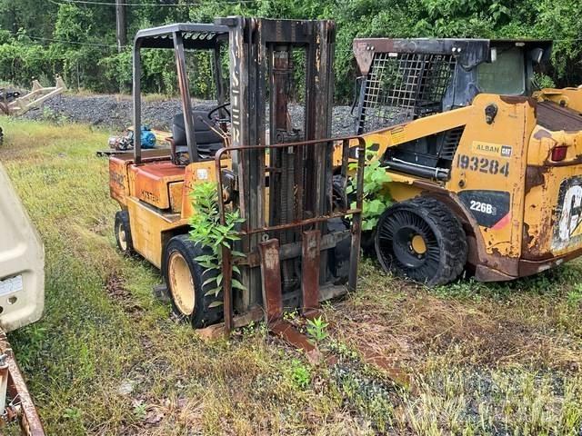 Hyster H68XL Rough terrain truck