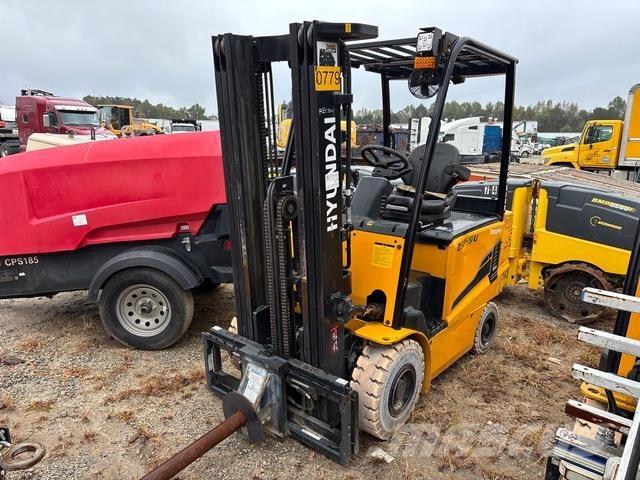 Hyundai 25B-9U Electric forklift trucks