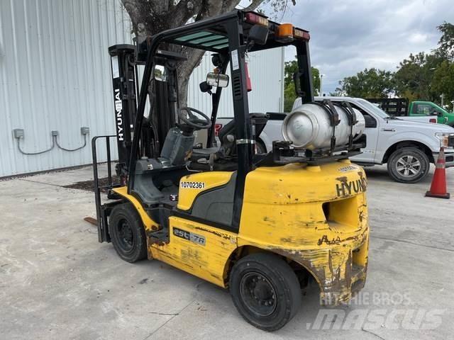 Hyundai 25L-7A Other