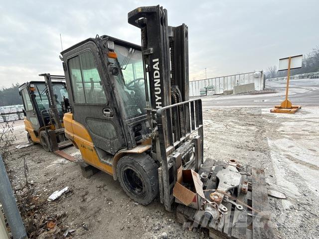 Hyundai 33L-9A Other