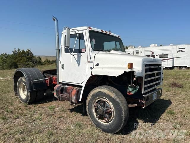 International  Truck Tractor Units