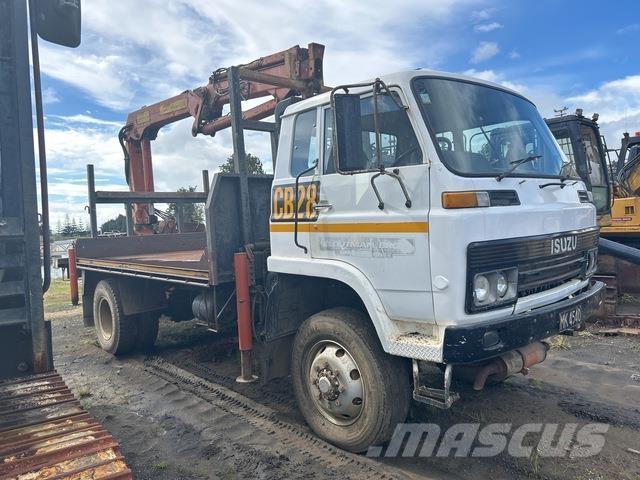 Isuzu  Crane trucks