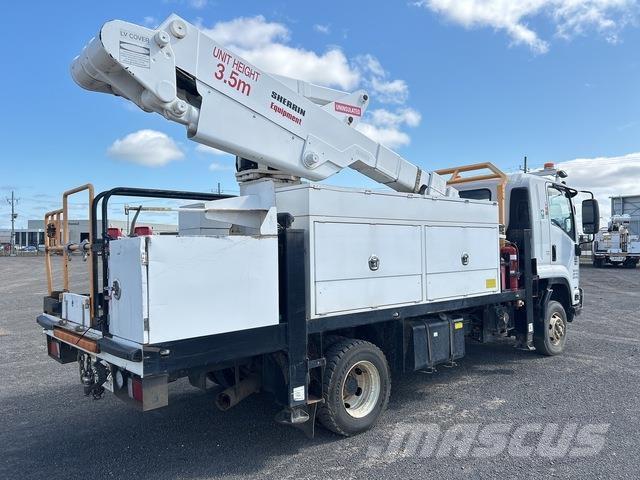 Isuzu FRR600 Truck mounted aerial platforms
