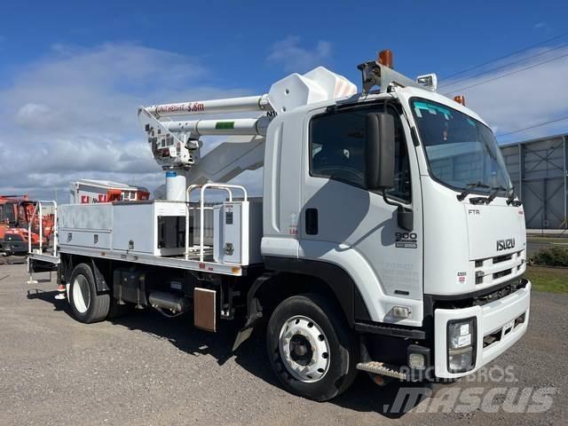 Isuzu FTR900 Truck mounted aerial platforms