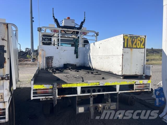 Isuzu NPS 500 Flatbed/Dropside trucks