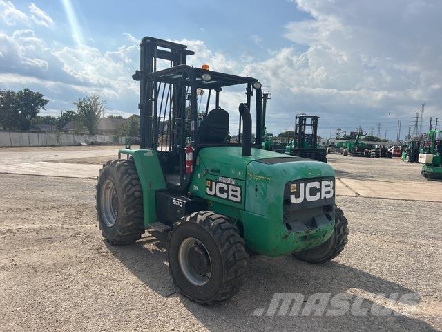 JCB 930 Rough terrain truck