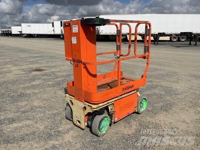 JLG 1230ES Vertical mast lifts