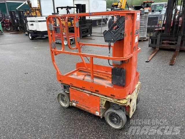 JLG 1230ES Vertical mast lifts