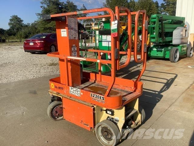 JLG 1230ES Vertical mast lifts