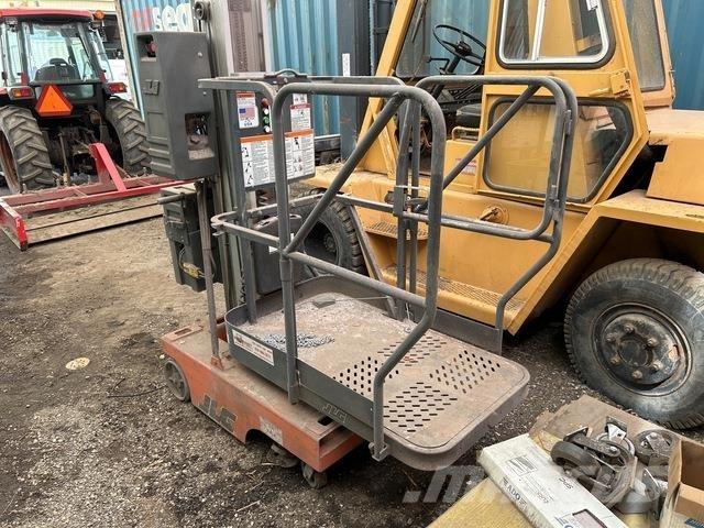 JLG 12SP Vertical mast lifts