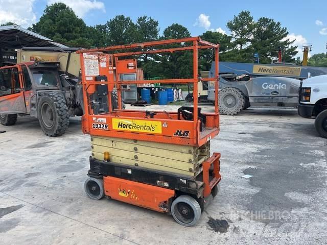 JLG 1932R Scissor lifts