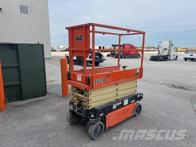JLG 1932R Scissor lifts