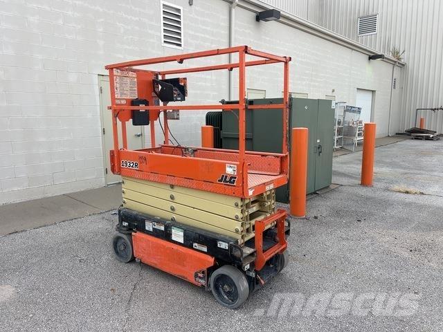 JLG 1932R Scissor lifts