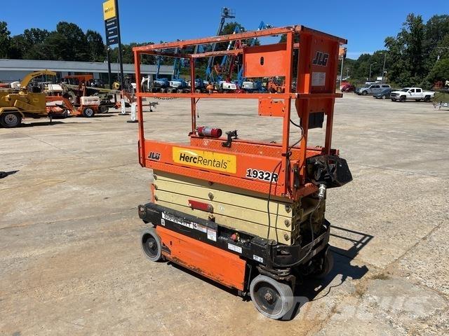 JLG 1932R Scissor lifts